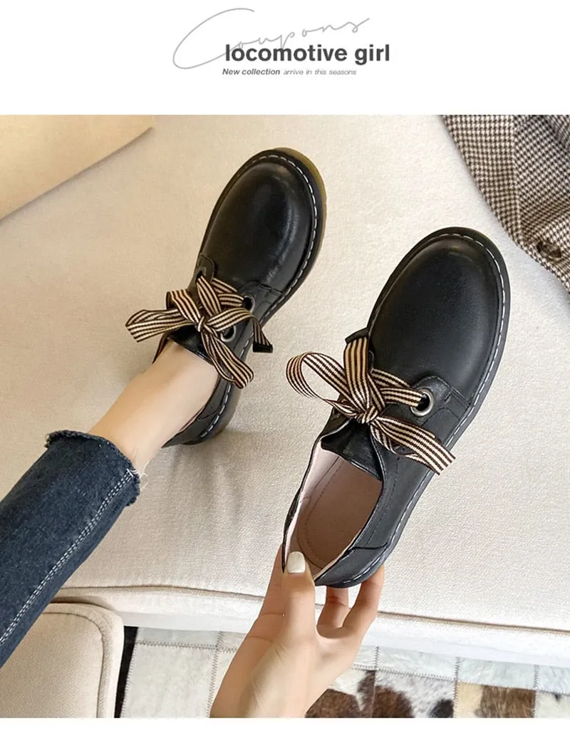 Hnzxzm New Fashion Ladies Leather Shoes Women Flats Brand Women Brogue Shoes Young Ladies Footwear Black Plus Size 42 A2162