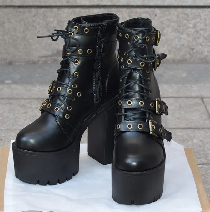 Women Gothic Platform Rivet Black Zipper Boots